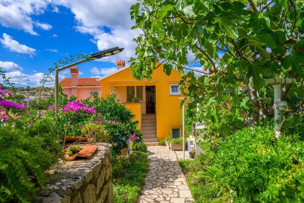 Bozena Apartment Mali Losinj Bagian luar foto