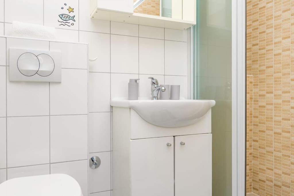 Bozena Apartment Mali Losinj Bagian luar foto
